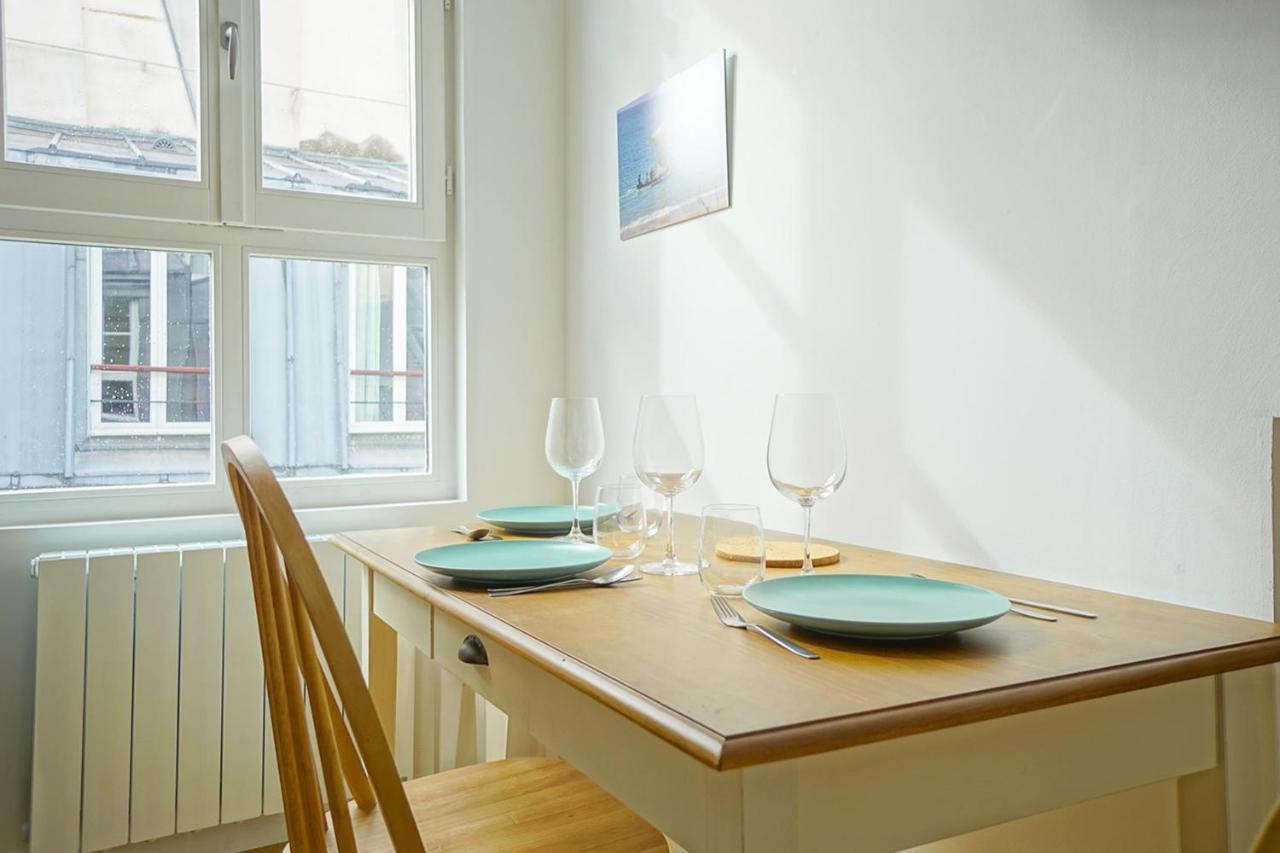 Beautiful Bright Apartment Near The Marais Paris Exterior photo
